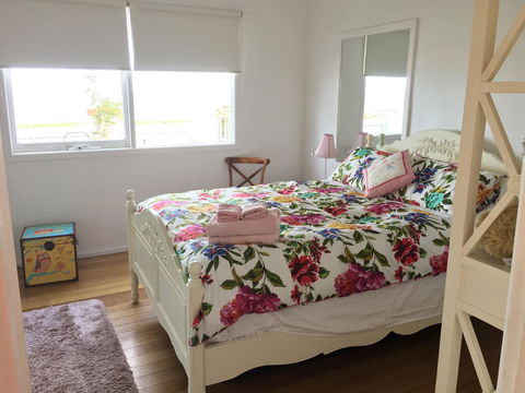 The Ultimate Beach House - Accommodation in Surfers Paradise 17