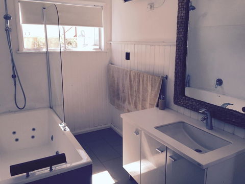 The Ultimate Beach House - Accommodation in Surfers Paradise 22