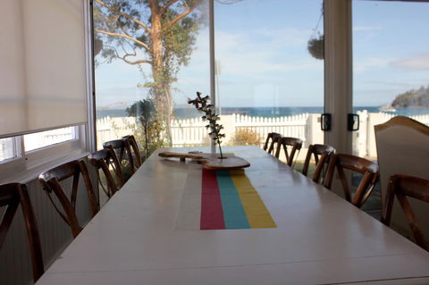 The Ultimate Beach House - Accommodation in Surfers Paradise 24