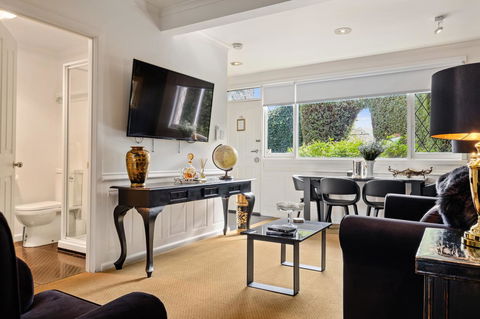Battery Point Boutique Accommodation - Accommodation in Surfers Paradise 8