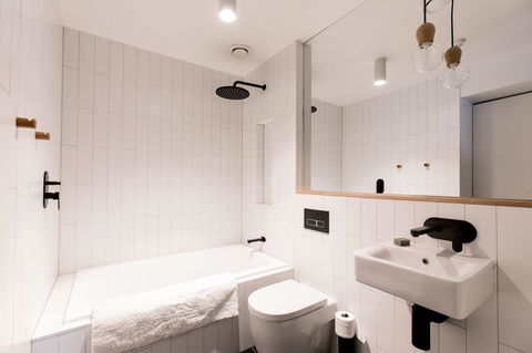 105 Mac Unique Apartments - Accommodation in Surfers Paradise 5