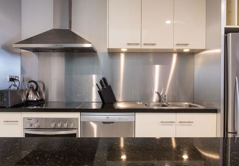 Sullivans Cove Apartments - Accommodation in Surfers Paradise 34