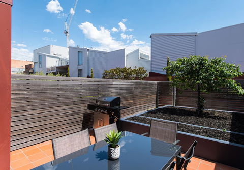 Sullivans Cove Apartments - Accommodation in Surfers Paradise 36