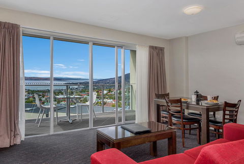 Bay View Villas - Accommodation in Surfers Paradise 21