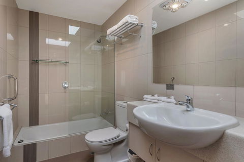 Bay View Villas - Accommodation in Surfers Paradise 25