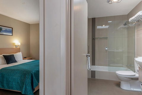 Bay View Villas - Accommodation in Surfers Paradise 26
