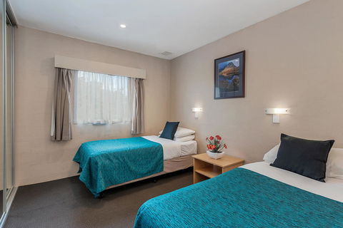 Bay View Villas - Accommodation in Surfers Paradise 2