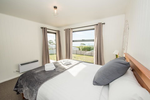 Beach House XIV - Accommodation in Surfers Paradise 9