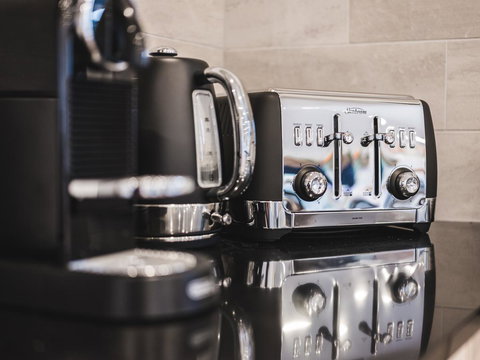 Russell House - Accommodation in Surfers Paradise 27