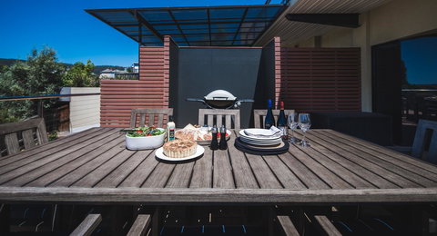 Russell House - Accommodation in Surfers Paradise 30