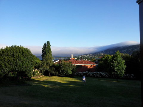 Old Bishop\'s Quarters Heritage, Modern & Unique Accommodation - Accommodation in Surfers Paradise 15