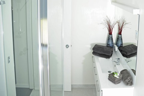 Tamar River Villas - Accommodation in Surfers Paradise 32