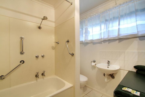 Tamar River Villas - Accommodation in Surfers Paradise 1