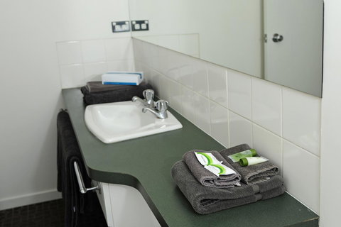 Tamar River Villas - Accommodation in Surfers Paradise 42