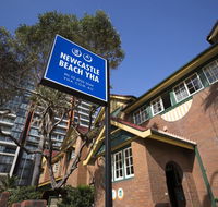 Newcastle Beach YHA - Accommodation in Surfers Paradise