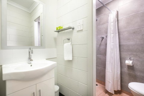 Nightcap At Hendon Hotel - Accommodation in Surfers Paradise 3