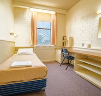 North Adelaide Lodge - Accommodation in Surfers Paradise