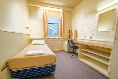 North Adelaide Lodge - Accommodation in Surfers Paradise 0