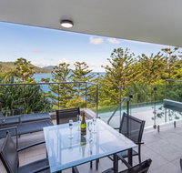 Northcape 1 Ocean Front 4 Bedroom 4 Bathroom Pool Golf Buggy 2 Kitchens BBQs - Accommodation in Surfers Paradise