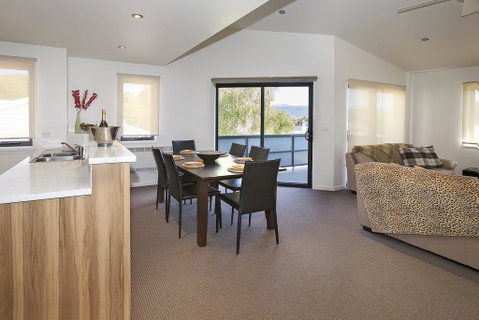 Northview 2 - 9 Clyde Street, Jindabyne - Accommodation in Surfers Paradise 2