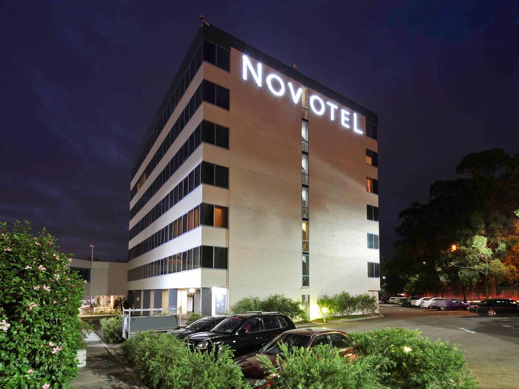 South Penrith NSW Accommodation in Surfers Paradise