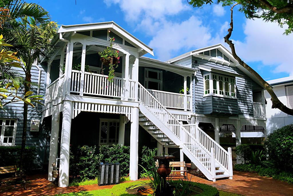 Hawthorne QLD Accommodation in Surfers Paradise