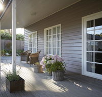 Oak Hill Woodend - Accommodation in Surfers Paradise