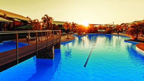 Oaks Cable Beach Resort - Accommodation in Surfers Paradise 1