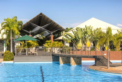 Oaks Cable Beach Resort - Accommodation in Surfers Paradise 0