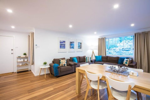 Oberlaken 2/125 Gippsland Street - Accommodation in Surfers Paradise 1