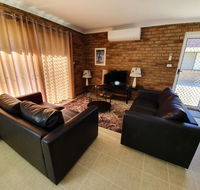 Ocean Beach Chalet 16 - Accommodation in Surfers Paradise