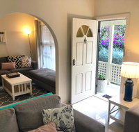 Ocean Beach Cottage - Accommodation in Surfers Paradise