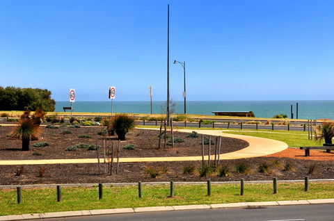 Ocean Drive Motel - Accommodation in Surfers Paradise 2