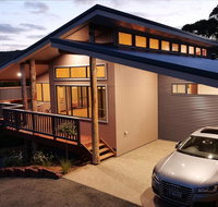 Ocean Islands  Whales  - Accommodation in Surfers Paradise