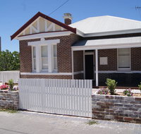 Old Sergeants Quarters - Accommodation in Surfers Paradise