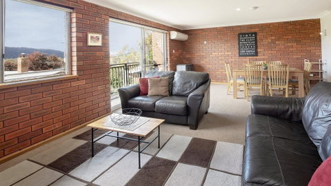 Ollies Place - Accommodation in Surfers Paradise 2