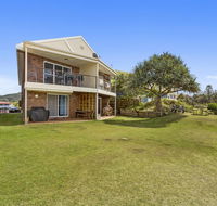 On the Beach at Hastings Point - Accommodation in Surfers Paradise