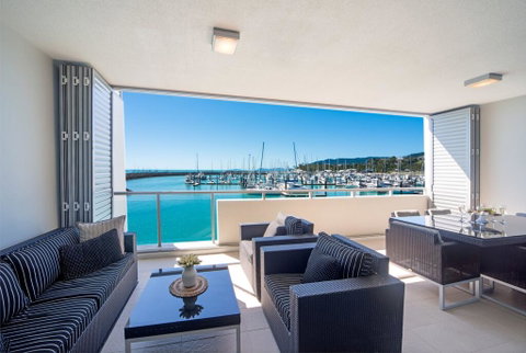 On The Point Airlie Beach - Accommodation in Surfers Paradise 1