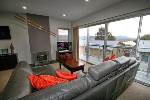 Opus 1/10 Poly Cow Lane - Accommodation in Surfers Paradise 0