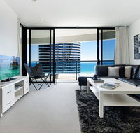 Oracle Sleek  Stylish 2 Bedroom Ocean View - Accommodation in Surfers Paradise