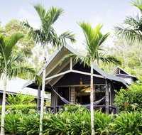 Palm Bungalows - Accommodation in Surfers Paradise