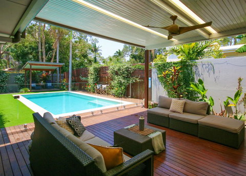 Pandanus Holiday Home - Accommodation in Surfers Paradise 1