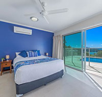 Panoramic Island Views - Shute Harbour - Accommodation in Surfers Paradise