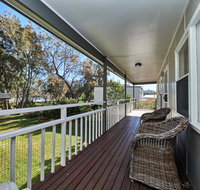 Paradise Bungalow Waterfront - Accommodation in Surfers Paradise