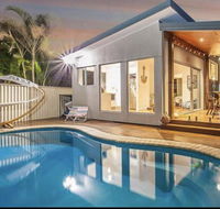 Paradise on the Peninsula - Accommodation in Surfers Paradise