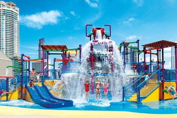 Paradise Resort Gold Coast with Accommodation in Surfers Paradise