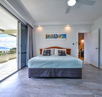 POINCIANA 101 HAMILTON ISLAND CENTRALLY LOCATED 3 BEDROOM plus BUGGY - Accommodation in Surfers Paradise