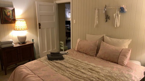 Pool House - Accommodation in Surfers Paradise 2