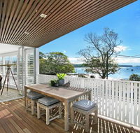 Poseidon Villa at Balmoral Beach - Accommodation in Surfers Paradise