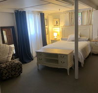 Private room downstairs area - Accommodation in Surfers Paradise